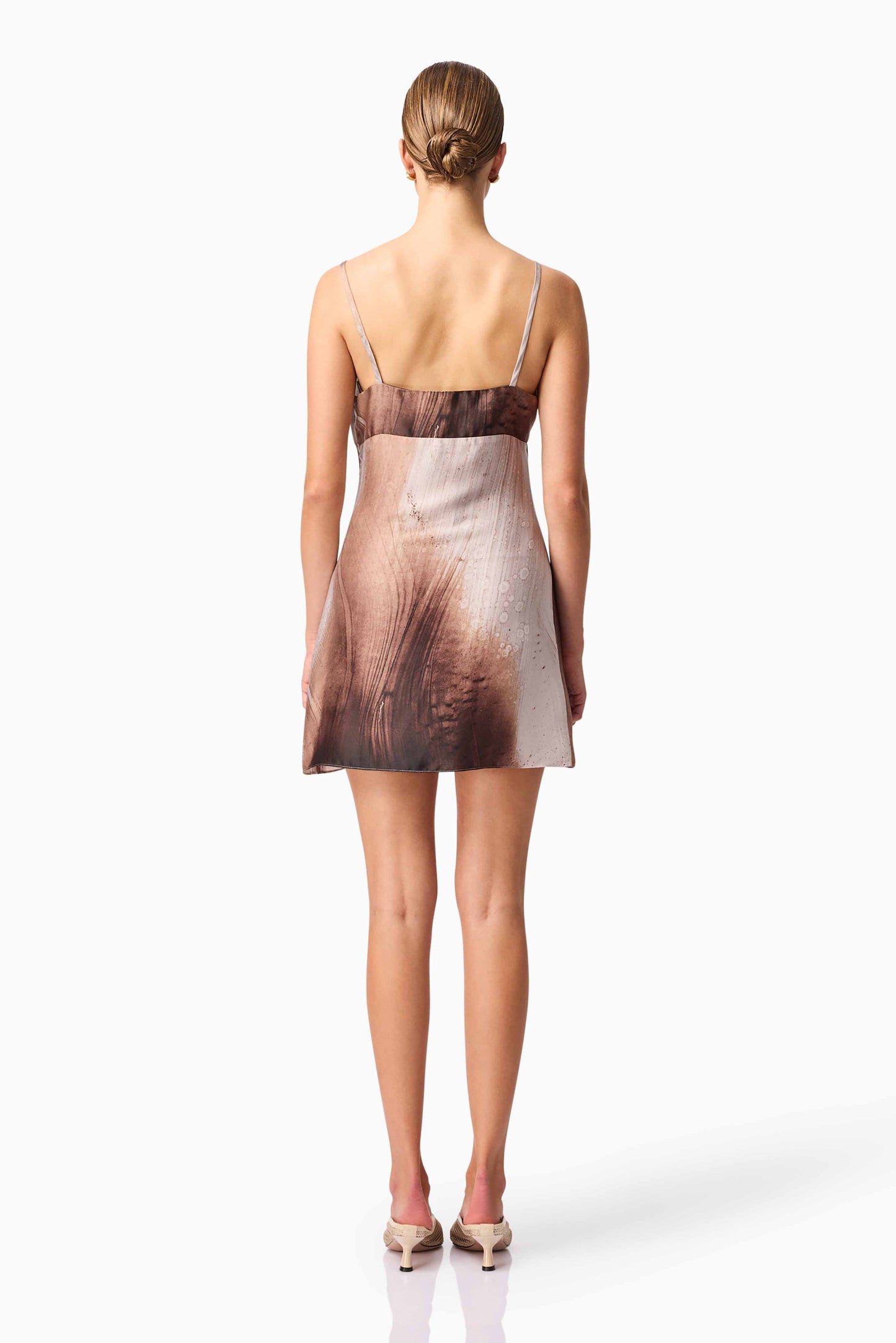 CURAAE Oriellie Sleeveless Mini Dress in Brown