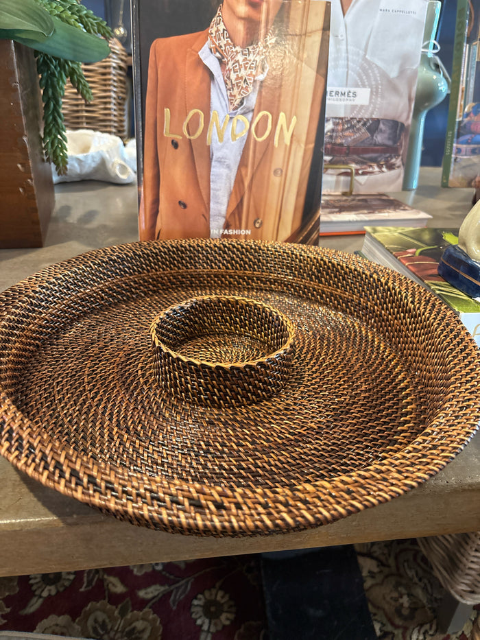 CHIP AND DIP WOVEN TRAY