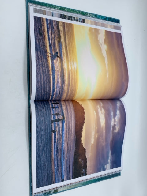 COFFEE TABLE BOOK LIFE AROUND THE SEA