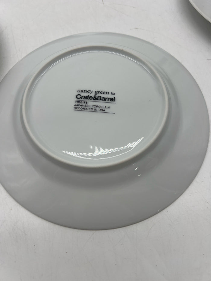CRATE & BARREL SET OF 6 APPETIZER PLATES