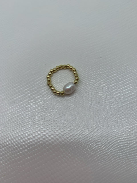 RING 14KT 3MM GOLD BALL ROLL ON WHITE FRESH WATER PEARL