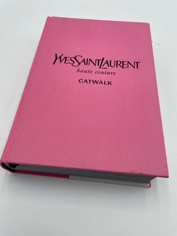 YVESSAINT LAURENT CATWALK BOOK