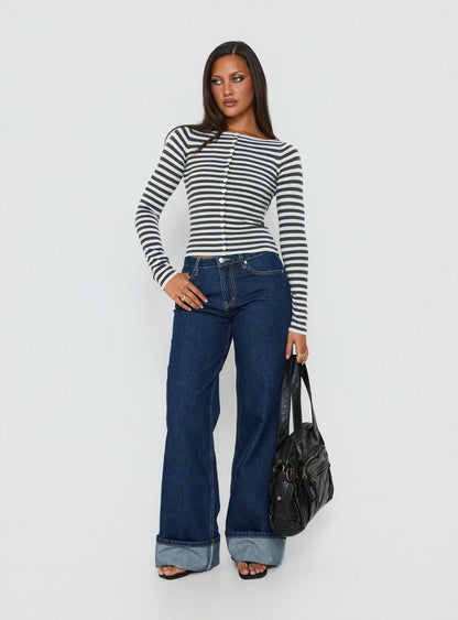 Vesira Button Detail Long Sleeve Knit Cardigan Stripe
