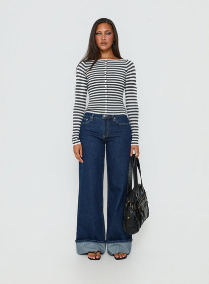 Vesira Button Detail Long Sleeve Knit Cardigan Stripe