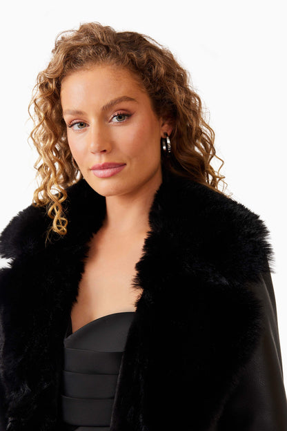 Quebec Coat in Black
