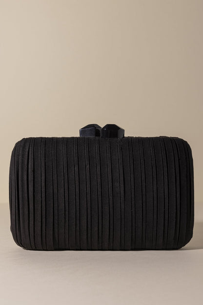 Clutch Sophie Pleated Negro · L´Avenue ·