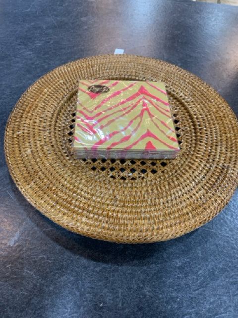 COCKTAIL NAPKIN  GO WILD FUCHSIA