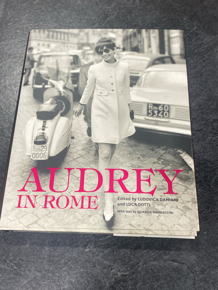 COFFEE TABLE BOOK AUDREY IN ROME