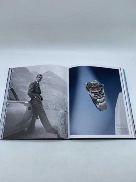COFFEE TABLE BOOK OYSTER PERPETUAL SUBMARINER