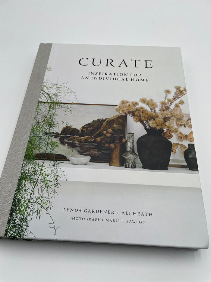 CURATE BOOK