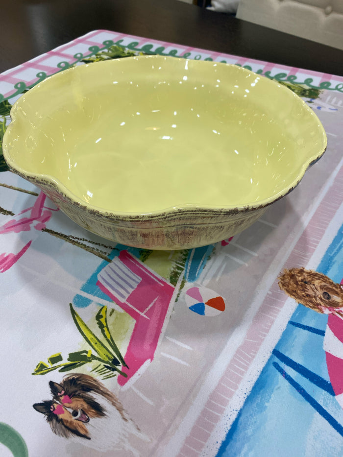 DE SILVA SERVING BOWL YELLOW TERRACOTA SCALLOPED EDGE