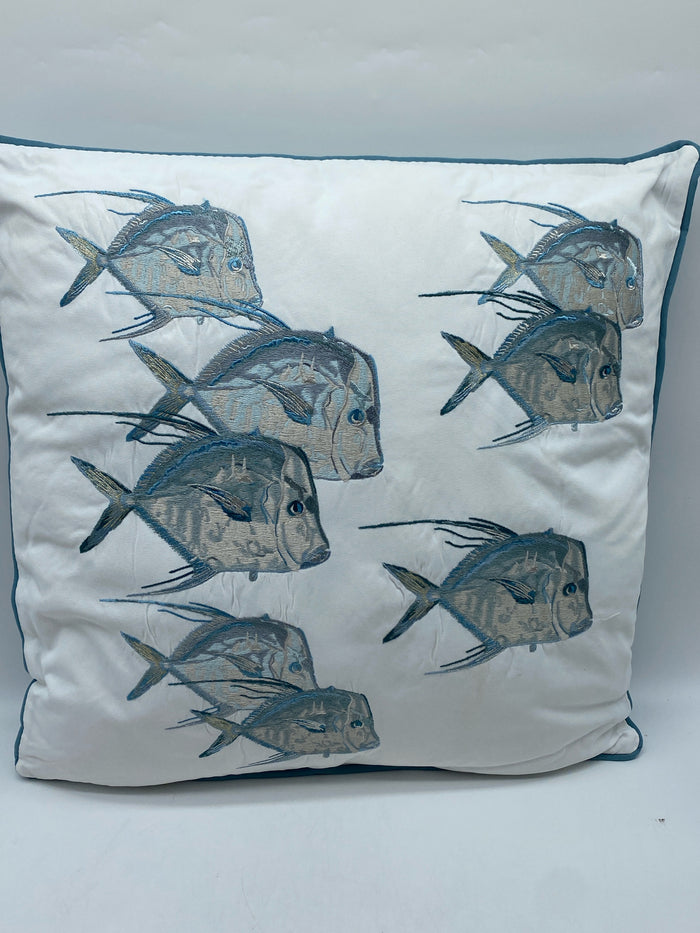 OUTDOOR DECORATIVE PILLOW SUN RESISTANT LOOKDOWN SEAGLASS