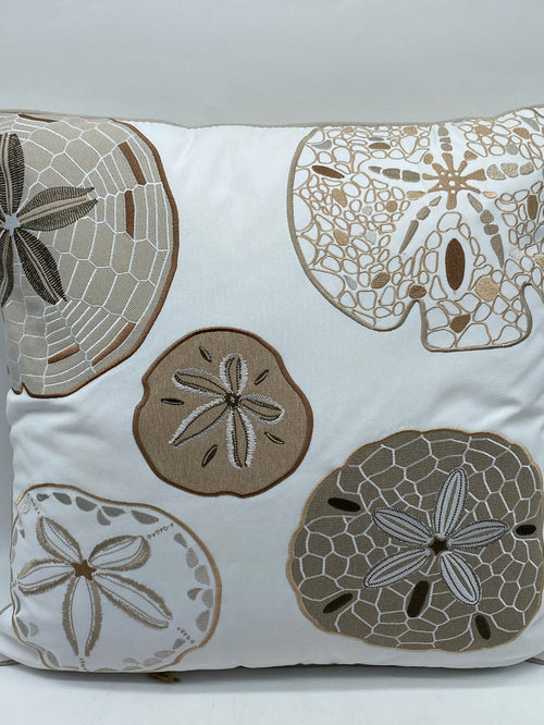 OUTDOOR DECORATIVE PILLOW SUN RESISTANT SAND DOLLAR