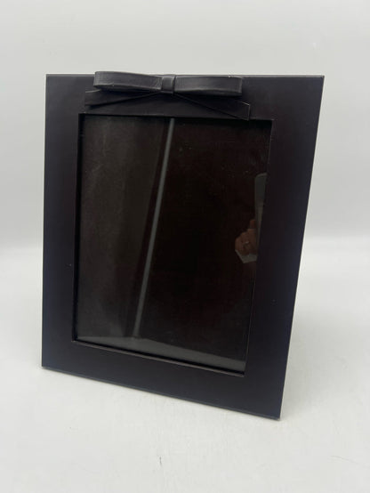 PICTURE FRAME LEATHER BOW DETAIL