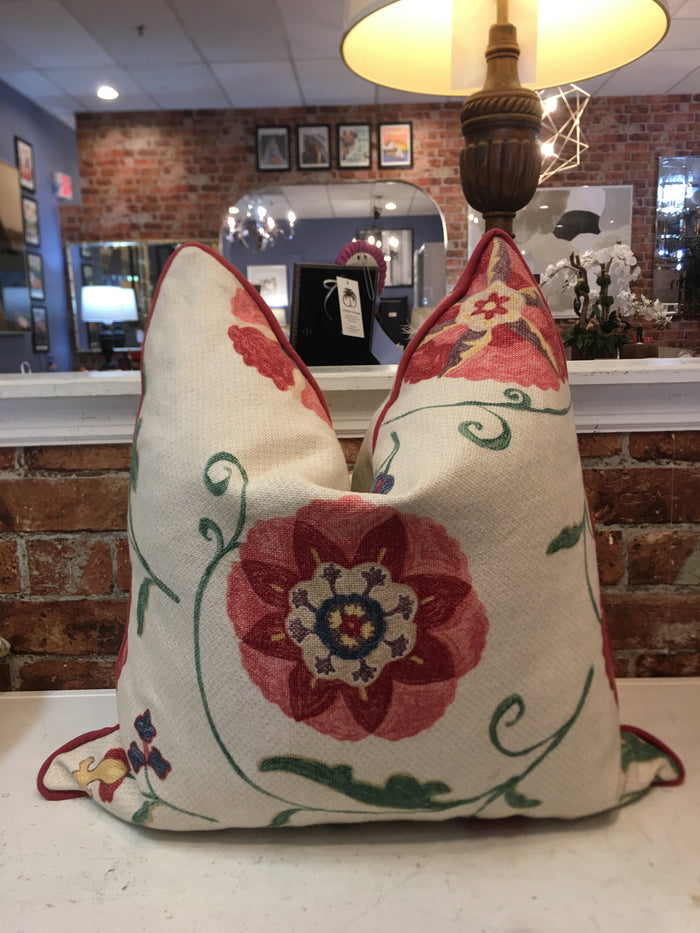 PILLOW PINK & WHITE