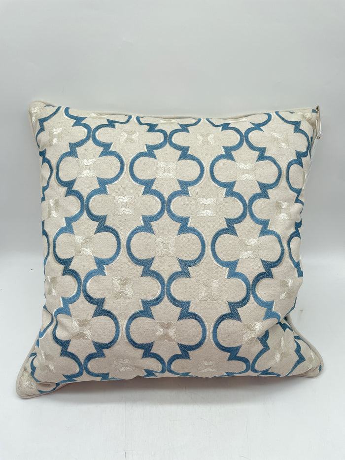 PILLOW WHITE AND BLUE EMBROIDERED