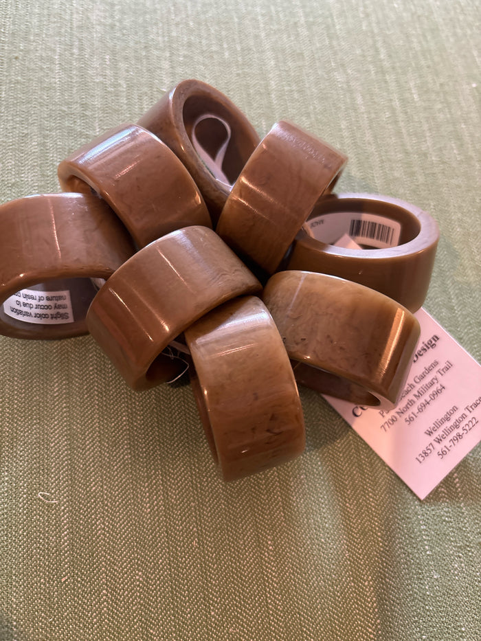 RESIN NAPKIN RINGS S/8