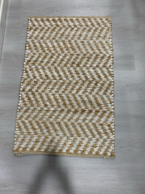 RUG WOVEN JUTE