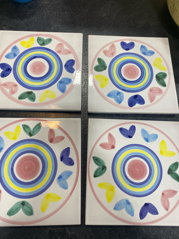 SET OF 4 CALECA MELISSO HOT PLATE TILES