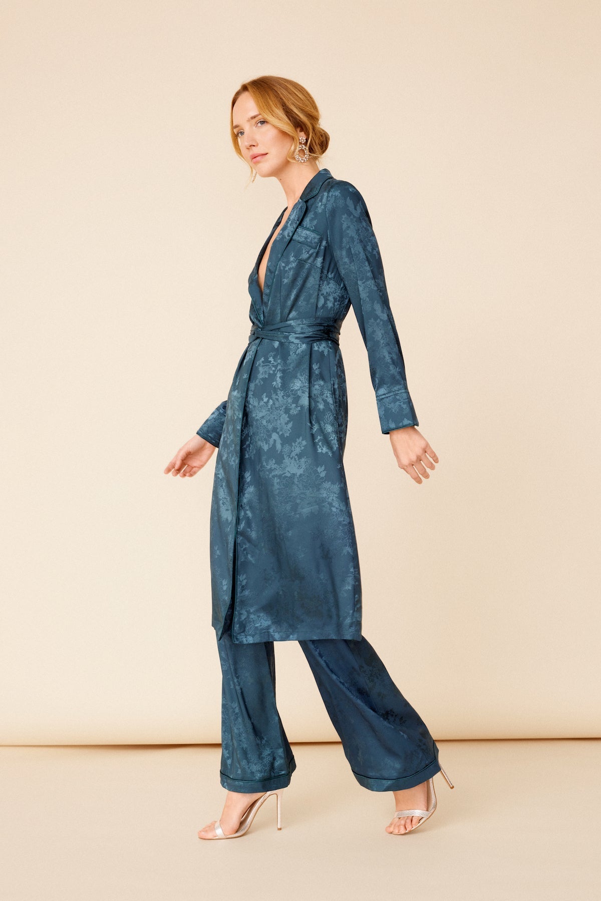 Traje Chaqueta Arissa + Pantalon Kumi Teal · Wisteria ·
