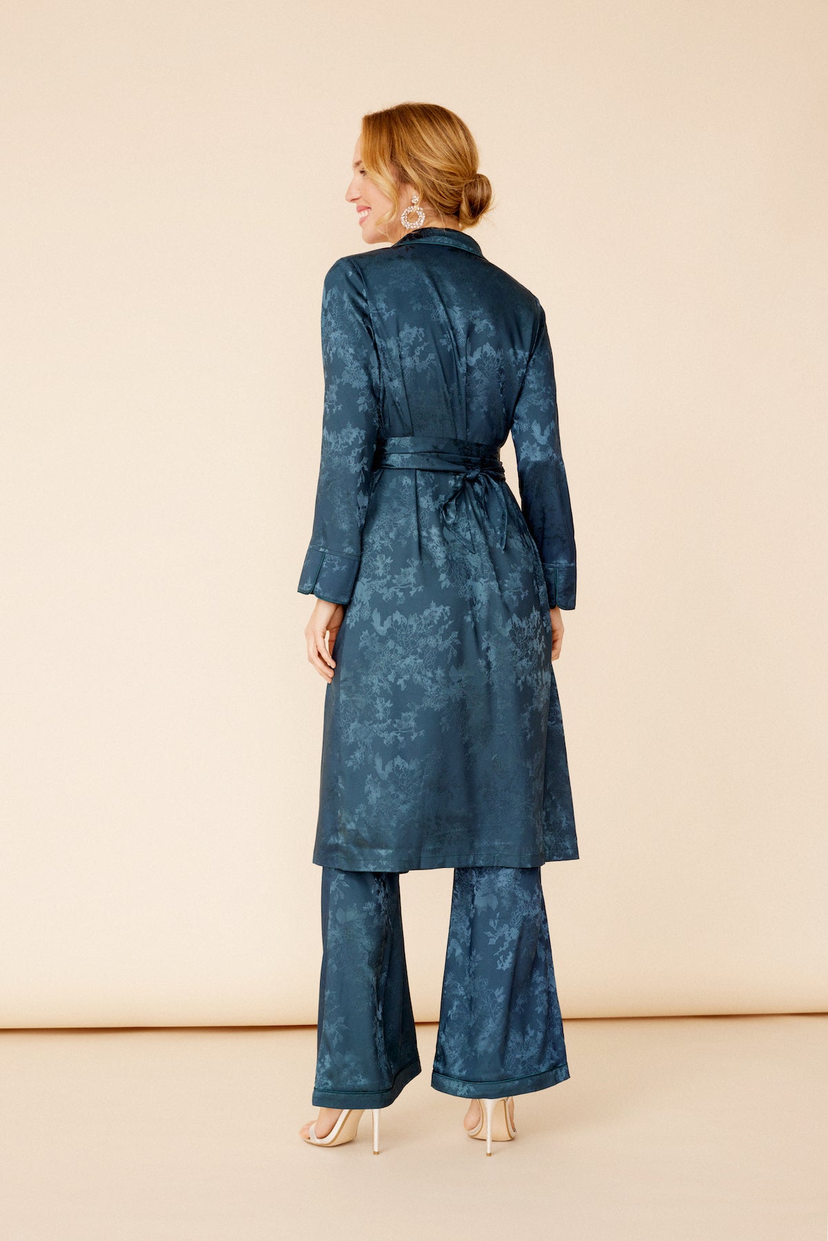 Traje Chaqueta Arissa + Pantalon Kumi Teal · Wisteria ·