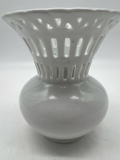 VASE PORCELAIN CUT OUT DETAIL