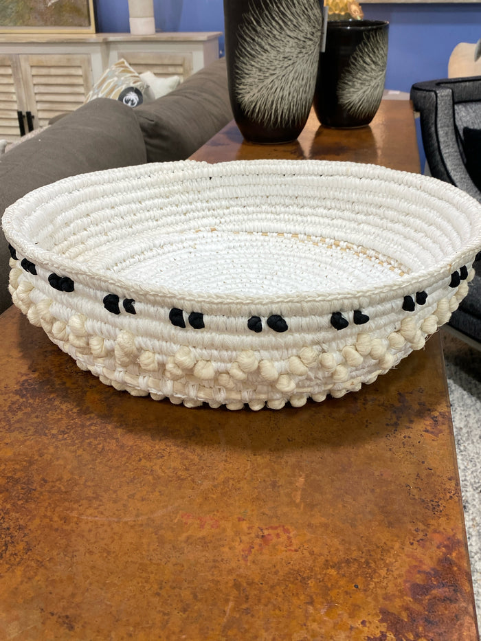 WEAVE BASKET WHITE WITH BLACK DETAIL