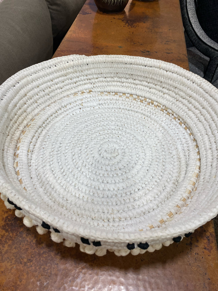 WEAVE BASKET WHITE WITH BLACK DETAIL